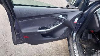 Ford Focus 3 2013 1.0 Ecoboost M1DA Grijs Midnicht Sky onderdelen picture 13