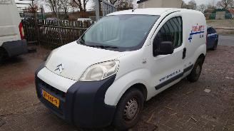 Uttjänta bilar auto Citroën Nemo 2008 1.4 HDI 8HS Wit EWP onderdelen 2008/8