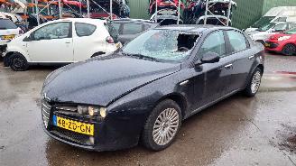 Uttjänta bilar auto Alfa Romeo 159 2008 1.8 16v 939A4 Zwart 876/B onderdelen 2008/1