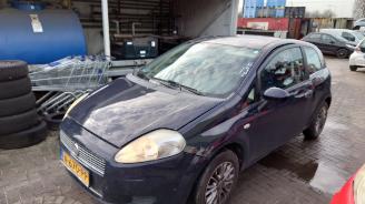 Uttjänta bilar auto Fiat Grande Punto 2009 1.2i 199A4 Blauw 475 onderdelen 2009/4