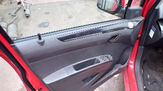 Chevrolet Spark 2011 1.0 16v B10D1 Rood onderdelen picture 9