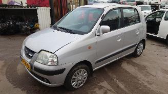 Uttjänta bilar auto Hyundai Atos 2007 1.1 12v G4HG Grijs QO onderdelen 2007/6