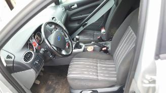 Ford Focus 2 2009 1.6 TDCI G8DC Grijs 03 Moondust Silver onderdelen picture 11