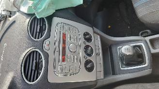 Ford Focus 2 2008 1.6 16v SHDA Blauw Q8 Vision onderdelen picture 14