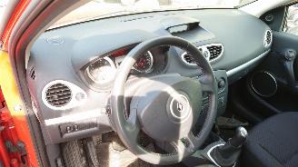 Renault Clio 2 2008 1.2 16v D4F740 JH3128 Rood TED75 onderdelen picture 13