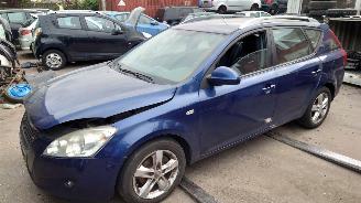 Kia Ceed 2008 1.6CRDi D4FBF Blauw A8 onderdelen picture 2