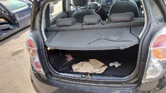 Chevrolet Spark 2011 1.0 16v B10D1 Zwart GAR onderdelen picture 4