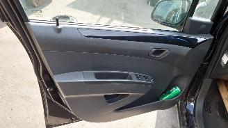 Chevrolet Spark 2011 1.0 16v B10D1 Zwart GAR onderdelen picture 11