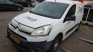 Démontage voiture Citroën Berlingo 2012 1.6 HDi 9HN Wit EWPA onderdelen 2012/11