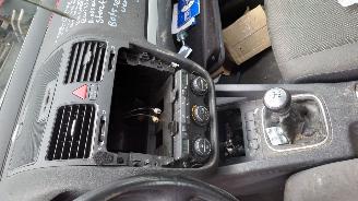 Volkswagen Golf 5 2007 1.6 FSi BLF Grijs LA7W onderdelen picture 18