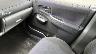 Suzuki Ignis 2004 1.3 16v M13A Rood ZR8 onderdelen picture 18