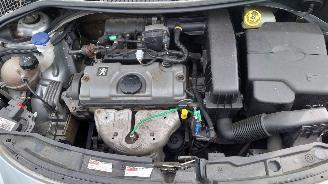 Peugeot 207 2008 1.4 KFV Grijs EZRC onderdelen picture 10