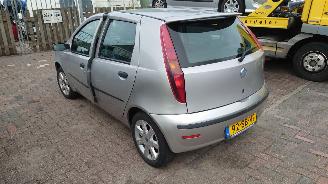 Fiat Punto 2005 1.2i 188A4 Grijs 647 onderdelen picture 4