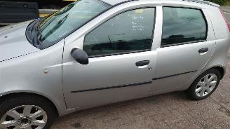 Fiat Punto 2005 1.2i 188A4 Grijs 647 onderdelen picture 3