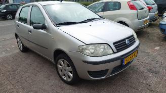 Fiat Punto 2005 1.2i 188A4 Grijs 647 onderdelen picture 7