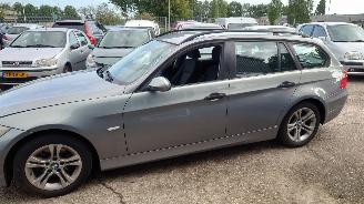 BMW 3-serie E91 2006 318i N46B20B Grijs A34 onderdelen picture 2