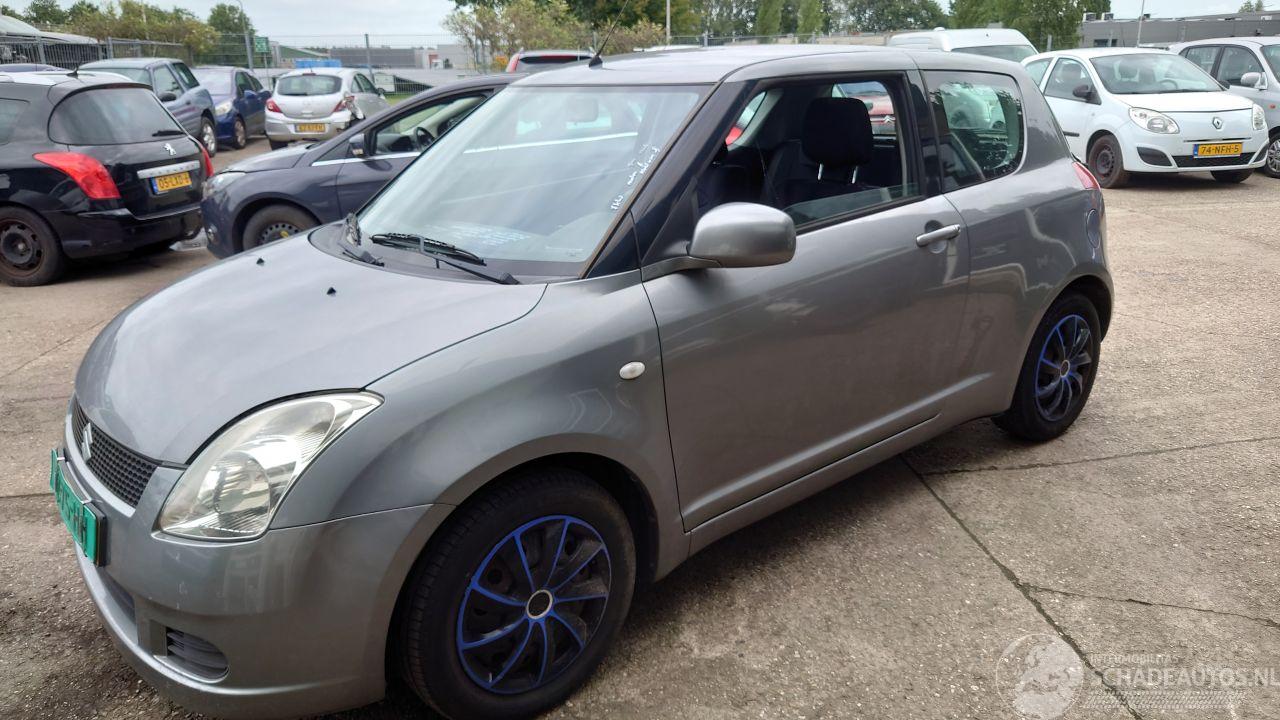 Suzuki Swift 2007 1.3 16v M13A Grijs ZCD onderdelen