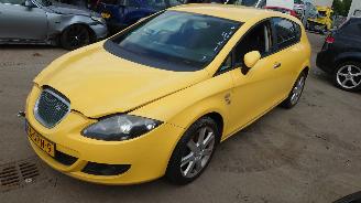 Vrakbiler auto Seat Leon 1P 2008 1.8 TSi BZB KVT Geel LS1A onderdelen 2008/8
