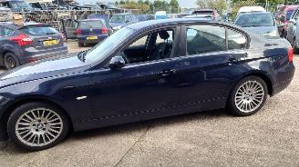 BMW 3-serie E90 318i N43B20A Blauw A35 onderdelen picture 2