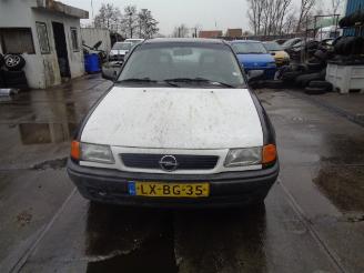  Opel Astra Astra F (53/54/58/59) Hatchback 1.6i (X16SZ) [52kW]  (05-1993/07-1996) 1995/8