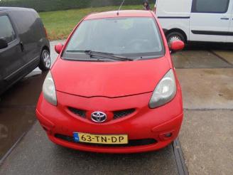 Coche siniestrado Toyota Aygo Aygo (B10), Hatchback, 2005 / 2014 1.0 12V VVT-i 2006/11