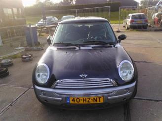 Coche siniestrado Mini Mini Mini One/Cooper (R50), Hatchback, 2001 / 2007 1.6 16V Cooper 2002/1