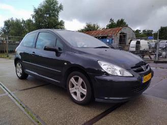 Peugeot 307 307 (3A/C/D), Hatchback, 2000 / 2009 2.0 16V picture 8