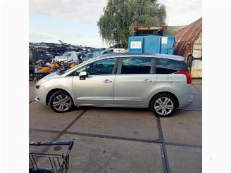 Peugeot 5008 5008 I (0A/0E), MPV, 2009 / 2017 1.6 THP 16V picture 2