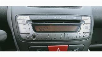 Peugeot 107 107, Hatchback, 2005 / 2014 1.0 12V picture 6