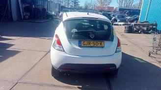 Lancia Ypsilon Ypsilon (312), Hatchback, 2011 0.9 TwinAir 85 picture 3