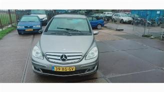 Vrakbiler auto Mercedes B-klasse B (W245), Hatchback, 2005 / 2011 2.0 B-200 16V 2007/5