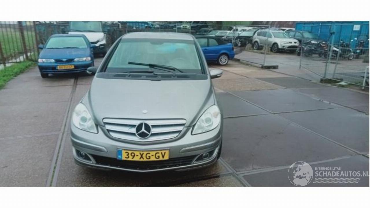 Mercedes B-klasse B (W245), Hatchback, 2005 / 2011 2.0 B-200 16V