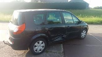 Renault   picture 4