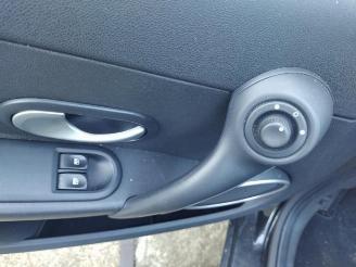 Renault Clio Clio III (BR/CR), Hatchback, 2005 / 2014 1.2 16V TCe 100 picture 11