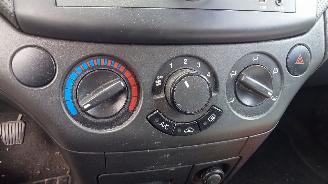 Chevrolet Aveo  picture 5