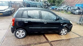 Kia Picanto  picture 4