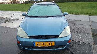 begagnad bil auto Ford Focus  2000/5