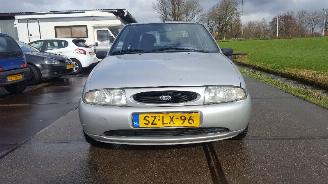 Tweedehands auto Ford Fiesta Fiesta IV/V Hatchback 1.25 16V (DHA) [55kW]  (08-1995/01-2002) 1998/2