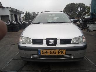 Tweedehands auto Seat Cordoba Cordoba Vario Facelift (6K5) Combi 1.4 Stella (AKK) [44kW]  (06-1999/12-2002) 2000/10