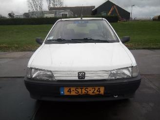  Peugeot 106 106 I Hatchback 1.4 XT (TU3FMC.Z) [55kW]  (12-1992/04-1996) 1996/4