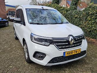 Renault Kangoo 1300 tce Luxe  5persoons 27000km rijdend incl btw NL kenteken picture 3