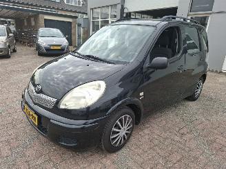  Toyota Yaris-verso Yaris verso 1.3 Sol lakschade bumper airco koud rijd nieuw 2004/1