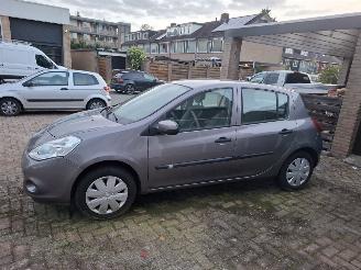 skadebil auto Renault Clio clio 1.2 tce GEEn SCHADE TOP auto  airco navi 112000km 5drs NAP 2010/4