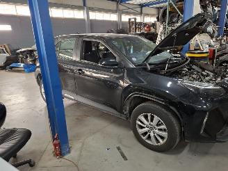 Toyota Yaris Cross yaris Cross 15 hybride  automaat 27000km airbag OK start &draait 2025 picture 2