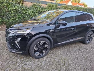 Vaurioauto  passenger cars Renault Symbioz 18 E Tech 160 techno  black pack 2500km bumper stuk 2026/5