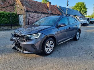 krockskadad bil auto Volkswagen Taigo 1.0 TSI Life Bussines Navi 2022/3