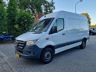krockskadad bil bedrijf Mercedes Sprinter 317 CDI Navi Mbux Stoelverw 2023/7