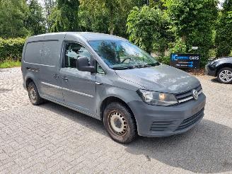 krockskadad bil auto Volkswagen Caddy maxi 1.0 TSI Airco 2018/5