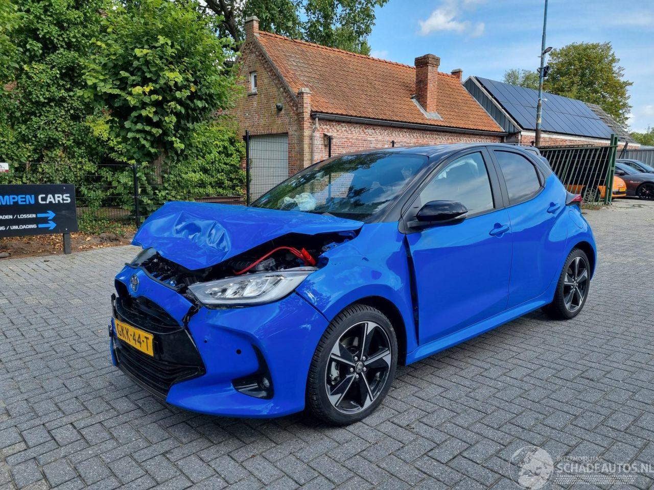 Toyota Yaris 1.5 Hybrid 130 Launch Ed. Led Navi Stoelverw VOLL