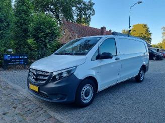 krockskadad bil bedrijf Mercedes Vito 116 CDI Extra Lang Navi Stoelverw 2023/6
